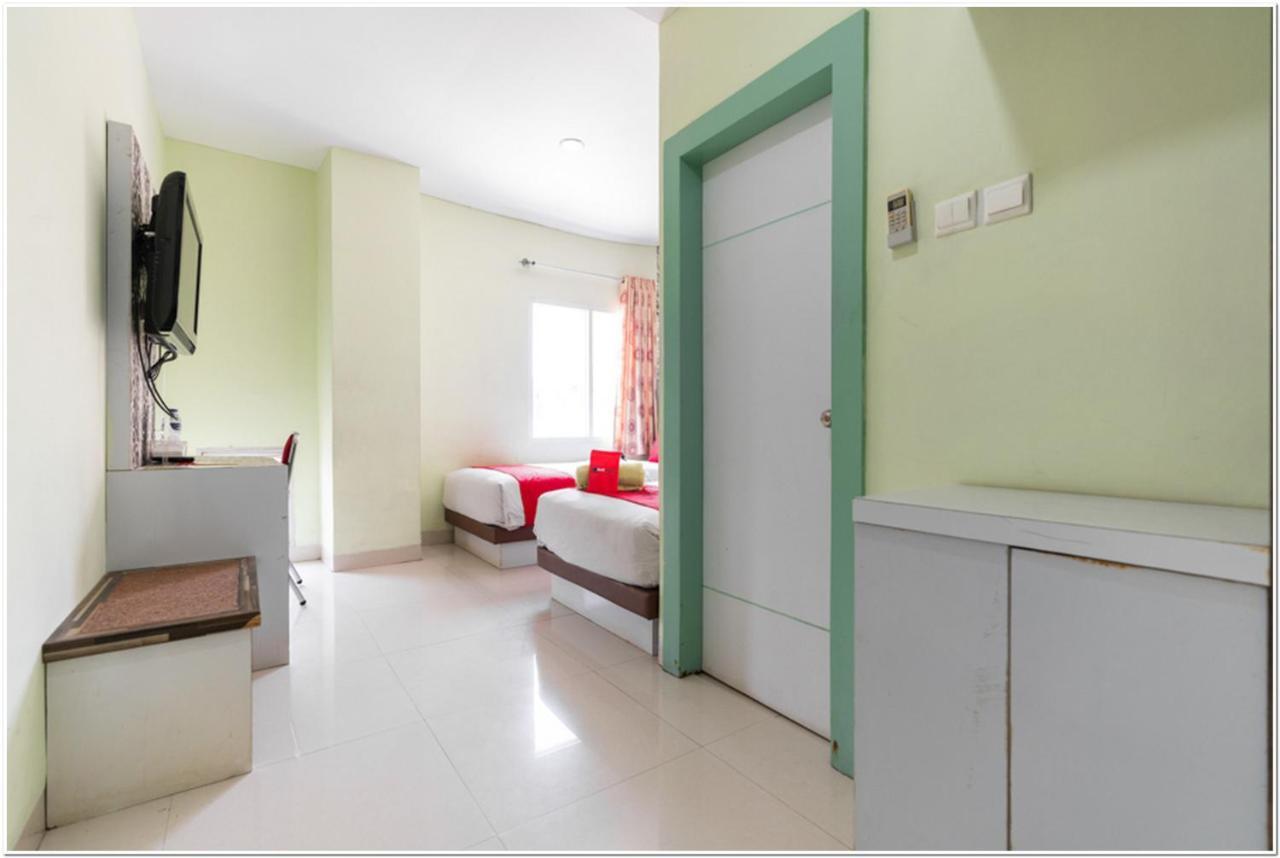 Reddoorz Plus @ Hertasning Area Macasar Exterior foto